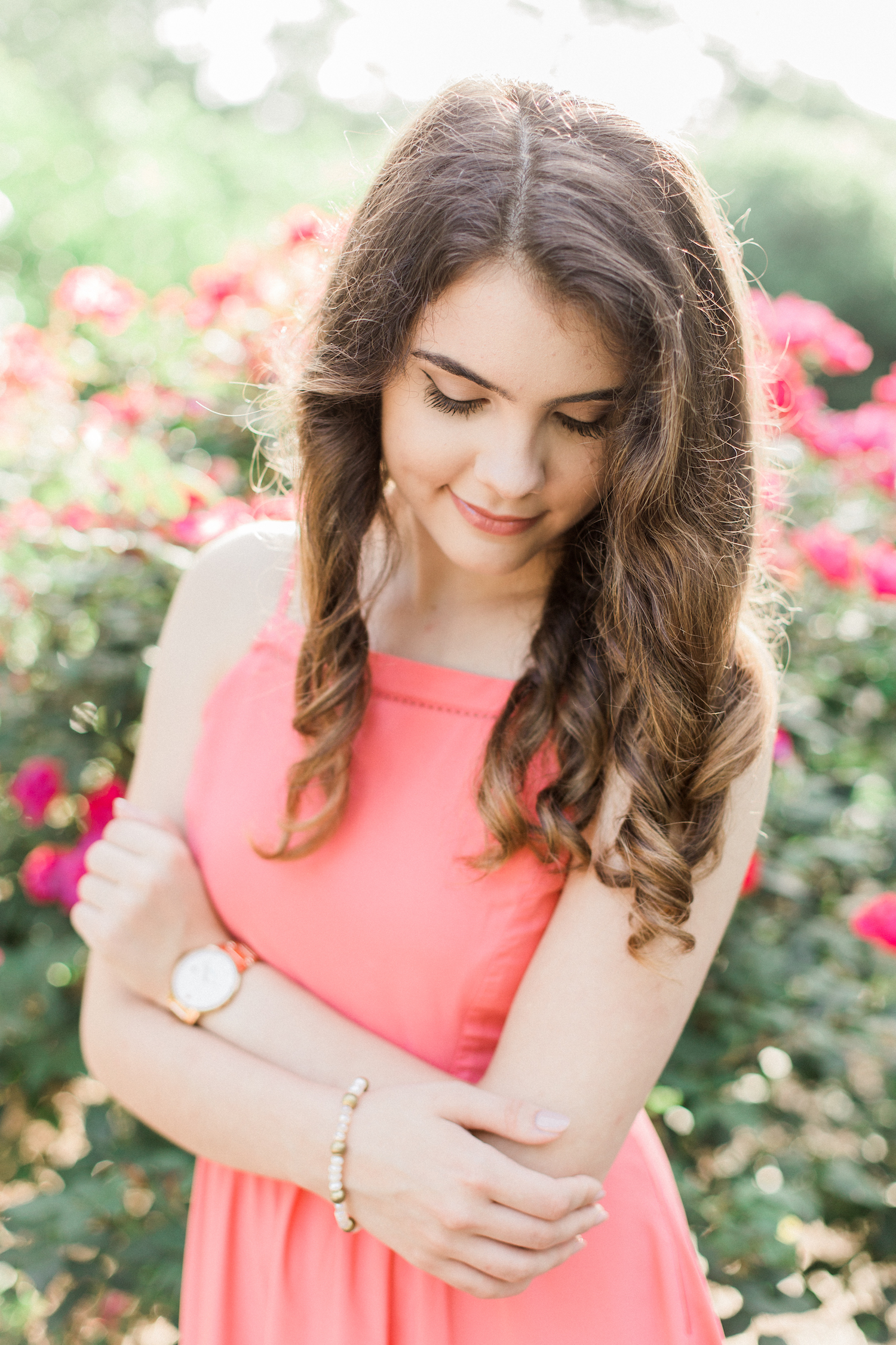 Summer time high school senior session at Vine Mansion Park by Kesia Marie Photography. Featuring feminine, garden details.